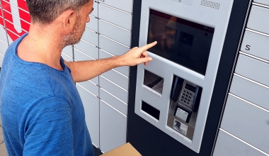 社保自助一體機，可以有效減少柜臺窗口的排隊等候時間，提高社保服務的效率。